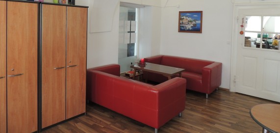 Immobilienkanzlei Sofa